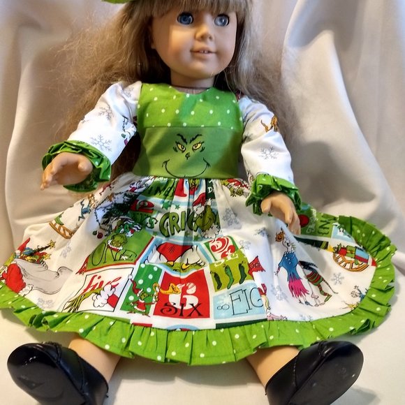 Grinch My Doll & Me Twirl Dresses & Hairbows - Picture 5 of 6